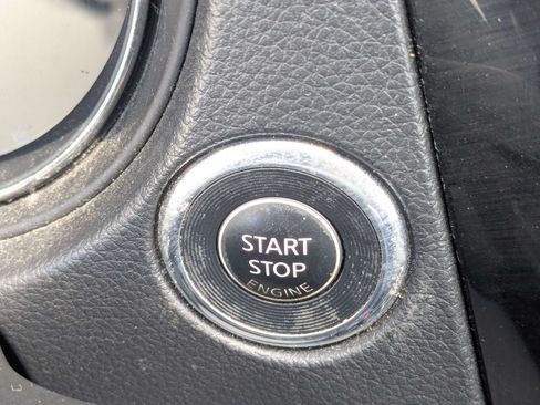 Used 2019 Nissan Rogue SV AWD/4WD image 32