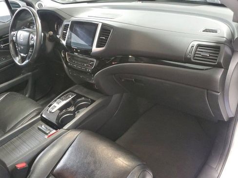 Used 2016 Honda Pilot Elite image 23