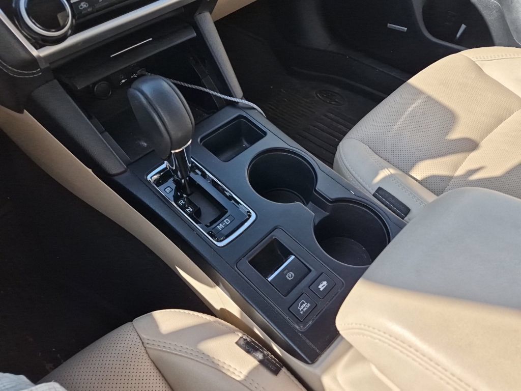 Used 2019 Subaru Outback 2.5i Limited AWD/4WD image 14
