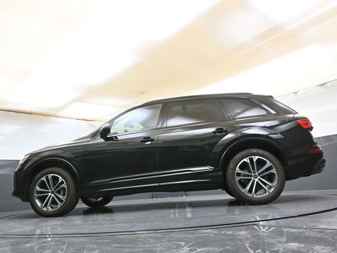 Certified 2025 Audi Q7 2.0T Premium Plus w/ Premium Plus Package image 40