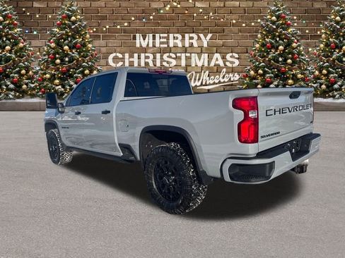 Used 2024 Chevrolet Silverado 2500 LTZ w/ LTZ Plus Package image 3