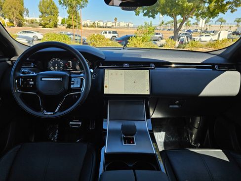 Used 2025 Land Rover Range Rover Velar Dynamic SE image 22