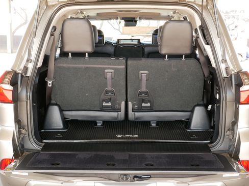 Used 2017 Lexus LX 570 570 image 27