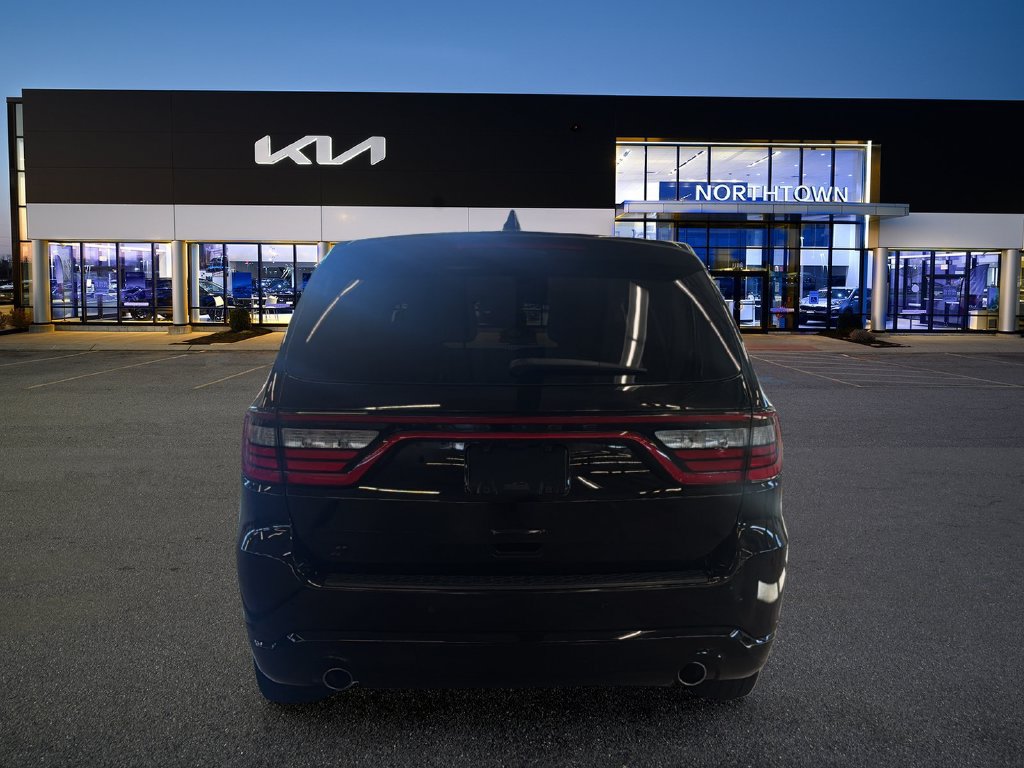 Used 2022 Dodge Durango SXT w/ Blacktop Package AWD/4WD image 5
