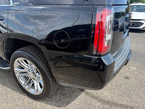 Used 2017 GMC Yukon SLT w/ Premium Edition AWD/4WD image 13