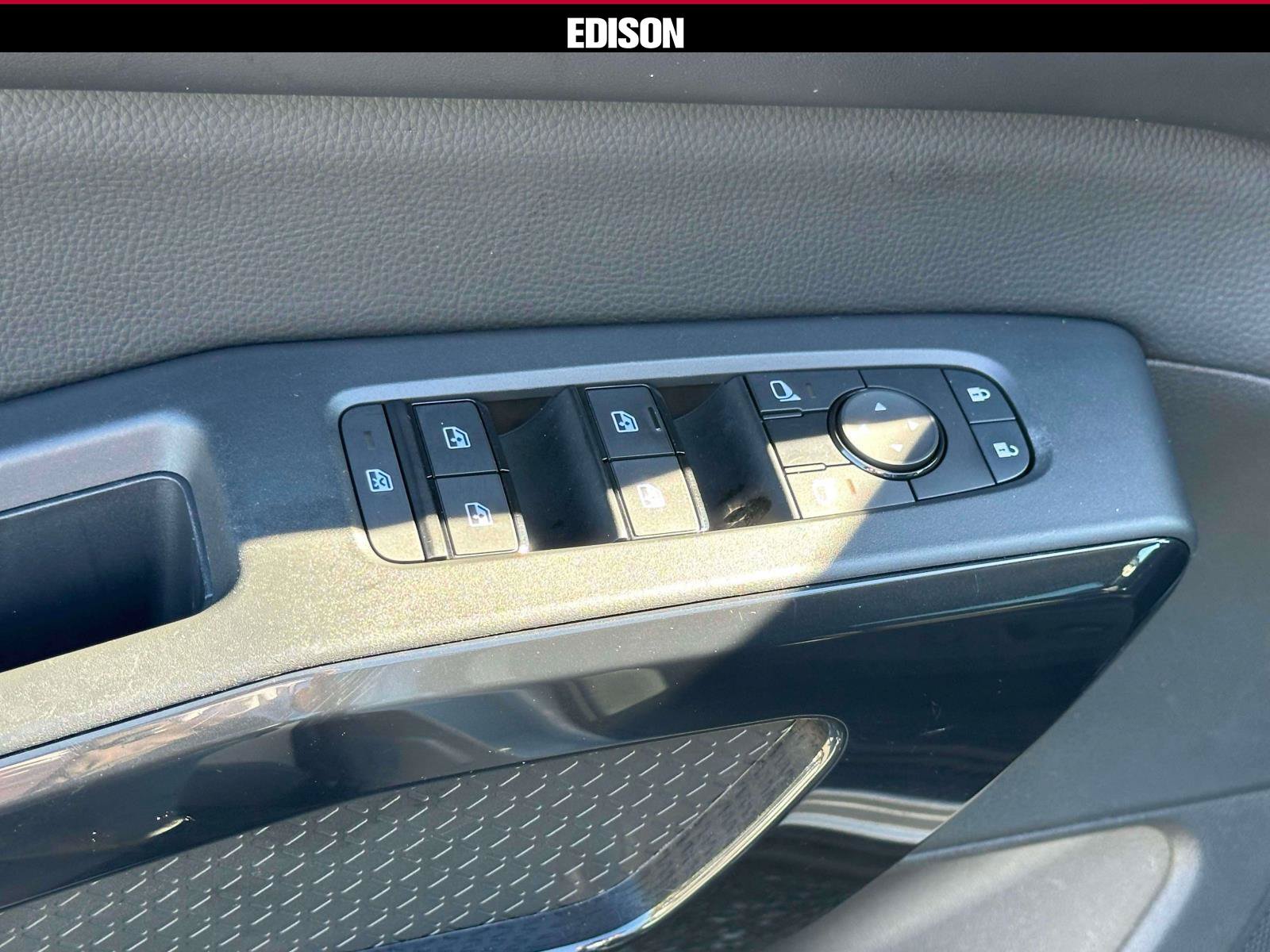 Used 2024 Nissan Pathfinder SV w/ Cargo Package AWD/4WD image 17
