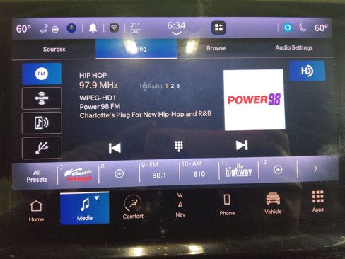 Used 2022 Jeep Grand Cherokee L Limited w/ Black Appearance Package RWD image 25