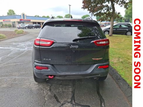 Used 2014 Jeep Cherokee Trailhawk w/ Comfort/Convenience Group AWD/4WD image 8