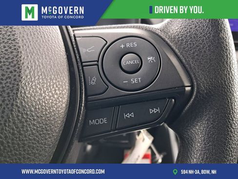 Used 2025 Toyota RAV4 LE image 27