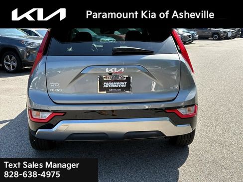 Certified 2025 Kia Niro EX Touring FWD image 5