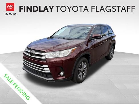Used 2018 Toyota Highlander XLE FWD image 1