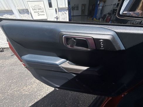 Used 2023 Ford Bronco Outer Banks AWD/4WD image 29