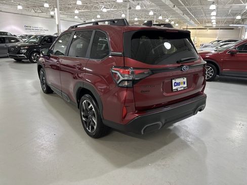 Used 2025 Subaru Forester Limited image 6