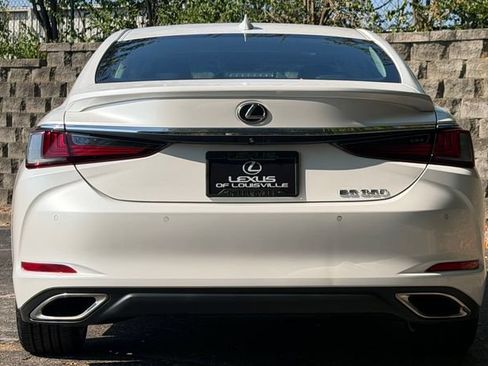Certified 2023 Lexus ES 350 w/ Premium Package FWD image 9
