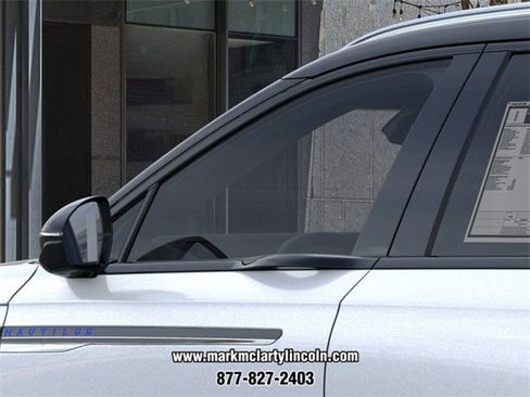 New 2026 Lincoln Nautilus Reserve image 20