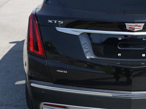 Used 2022 Cadillac XT5 Premium Luxury w/ Technology Package image 20