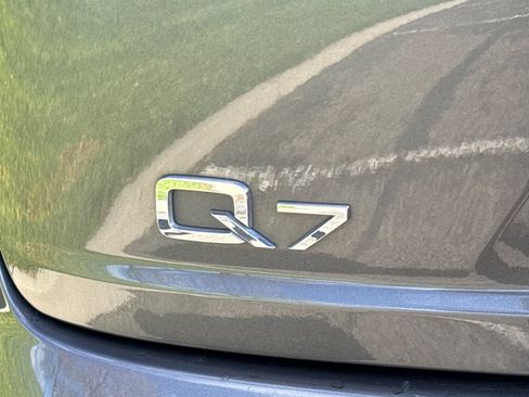 Used 2018 Audi Q7 3.0T Prestige image 38