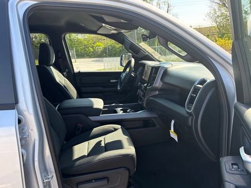 New 2026 RAM 1500 Express AWD/4WD image 26