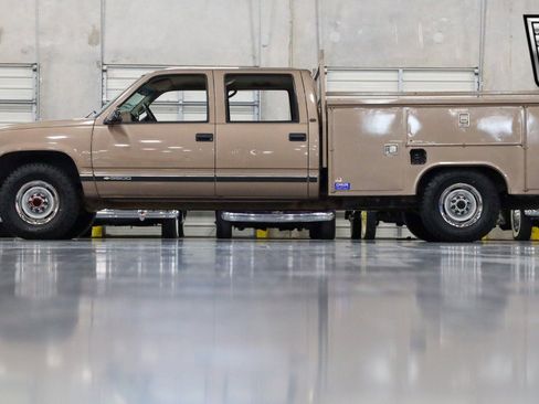 Used 1997 Chevrolet Silverado 3500 2WD Crew Cab w/ Convenience Pkg image 3