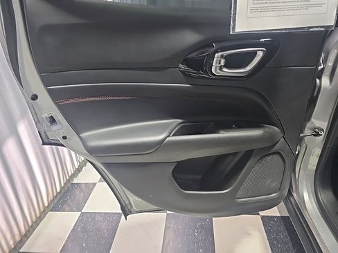 Used 2022 Jeep Compass Trailhawk image 15