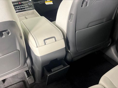 Certified 2026 Hyundai Santa Fe SE AWD/4WD image 10