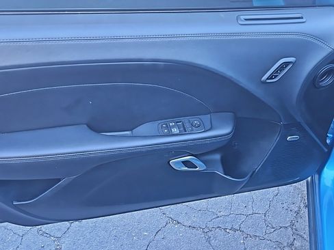 Used 2023 Dodge Challenger GT w/ Plus Package image 9