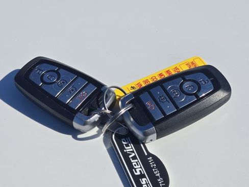 Used 2022 Ford Explorer Limited w/ Equipment Group 301A image 40