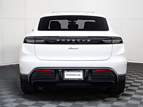 New 2026 Porsche Macan Electric image 11