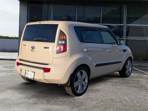 Used 2011 Kia Soul ! image 7