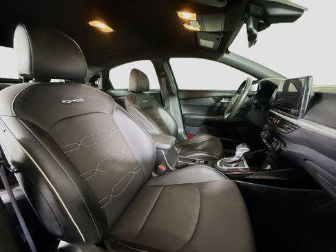 Used 2023 Kia Forte GT-Line w/ GT-Line Technology Package image 29