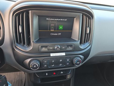 Used 2022 Chevrolet Colorado W/T w/ WT Convenience Package image 18