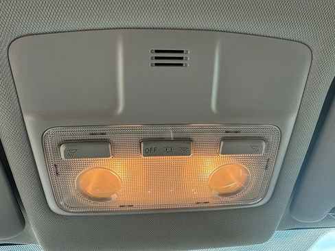 Used 2014 Toyota RAV4 LE FWD image 16
