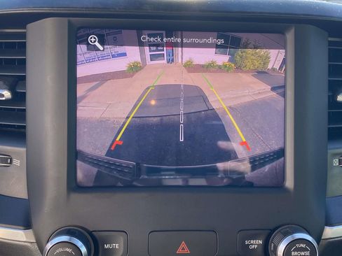 Used 2020 RAM 1500 Big Horn AWD/4WD image 28