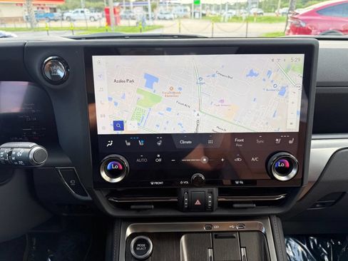 Used 2025 Lexus GX 550 AWD/4WD image 17
