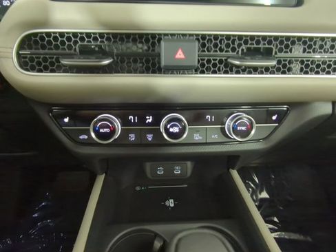 New 2026 Honda HR-V EX-L image 33