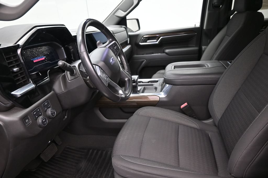 Used 2022 Chevrolet Silverado 1500 LT Trail Boss AWD/4WD image 12