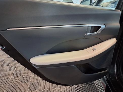 Used 2023 Hyundai Sonata SEL FWD image 13