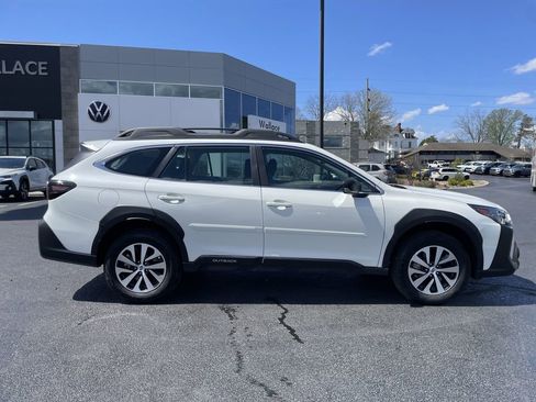 Used 2025 Subaru Outback image 4