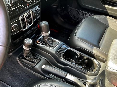 Used 2021 Jeep Wrangler Unlimited Sahara w/ Cold Weather Group image 16