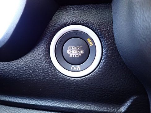 Used 2023 RAM 1500 Big Horn AWD/4WD image 13