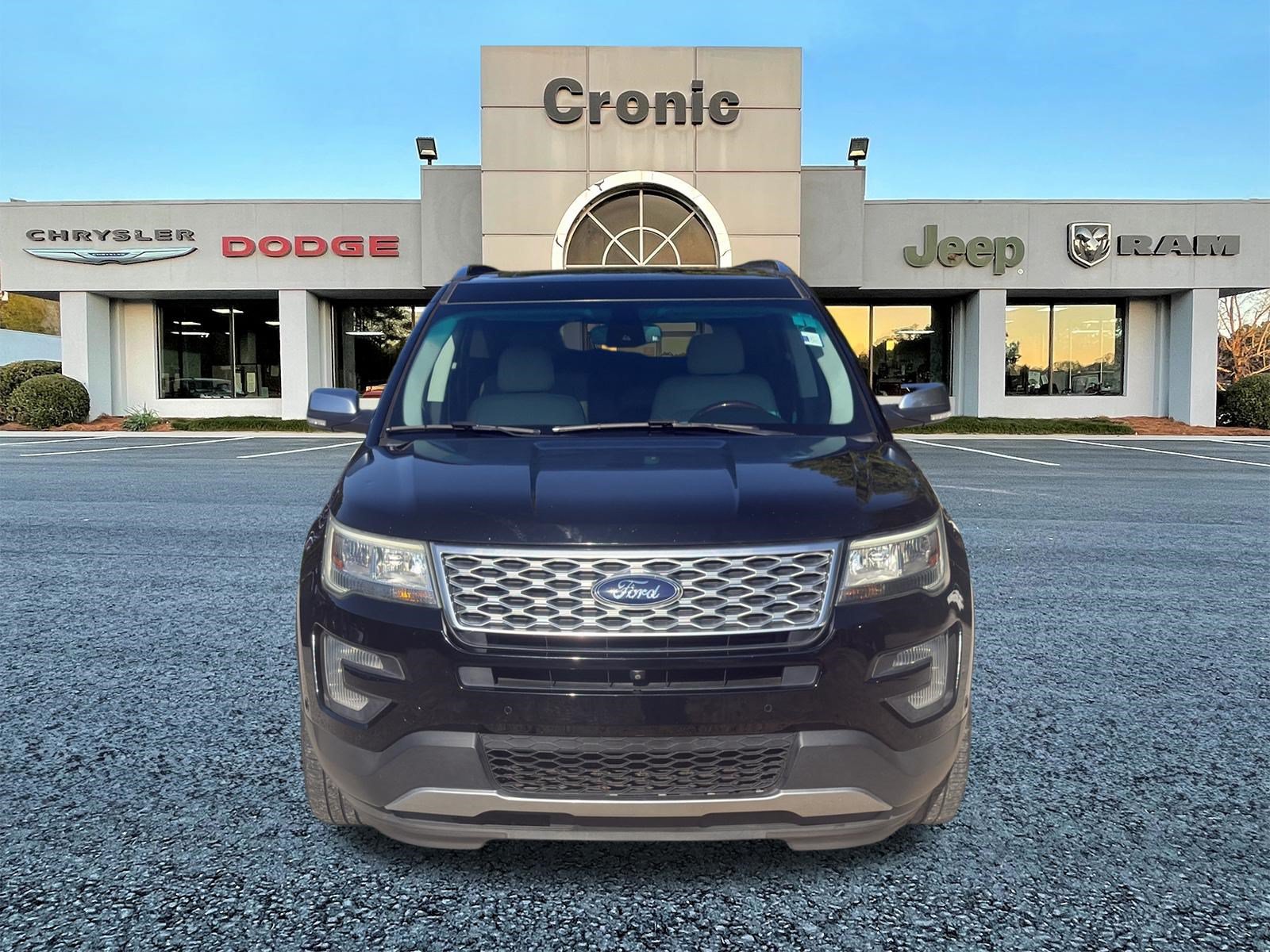 Used 2016 Ford Explorer Platinum AWD/4WD image 2