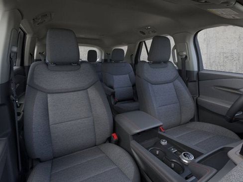 New 2025 Ford Explorer Active image 10