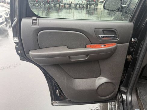 Used 2009 Chevrolet Tahoe LTZ image 16