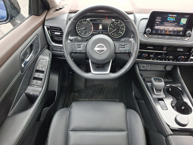 Used 2023 Nissan Rogue SL AWD/4WD image 3