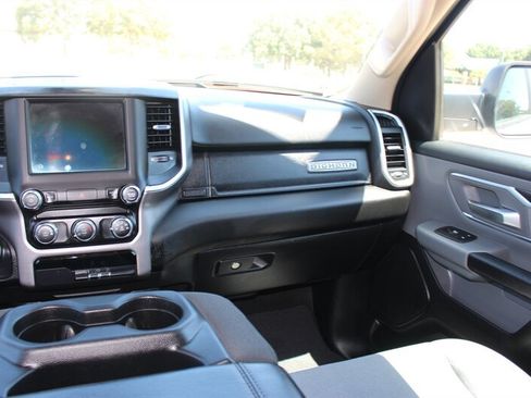 Used 2020 RAM 1500 Big Horn AWD/4WD image 25