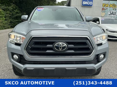 Used 2020 Toyota Tacoma SR5 RWD image 8