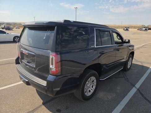 Used 2017 GMC Yukon SLE AWD/4WD image 4