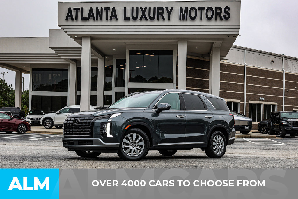 Used 2025 Hyundai Palisade SEL FWD image 2