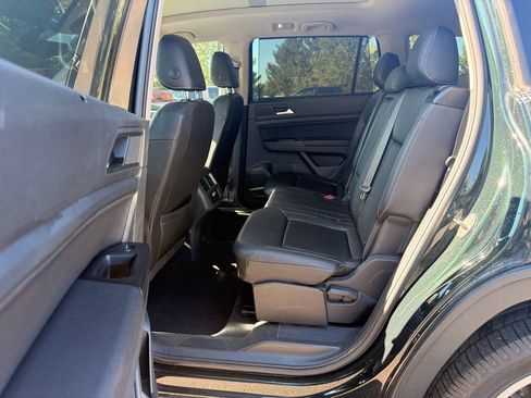 Used 2021 Volkswagen Atlas SE w/ Panoramic Sunroof Package AWD/4WD image 14