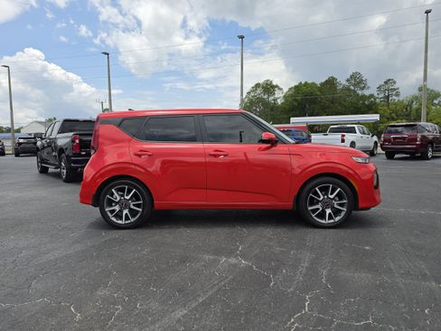 Used 2021 Kia Soul GT-Line FWD image 3